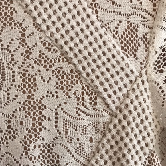 BCBG MaxAzria lace white dress - Picture 4 of 6